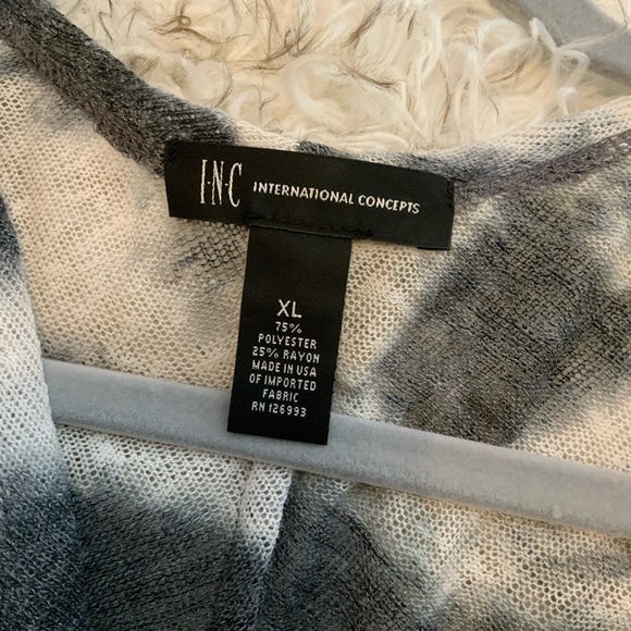 Light Weight Knit Shrug - Picture 3 of 3